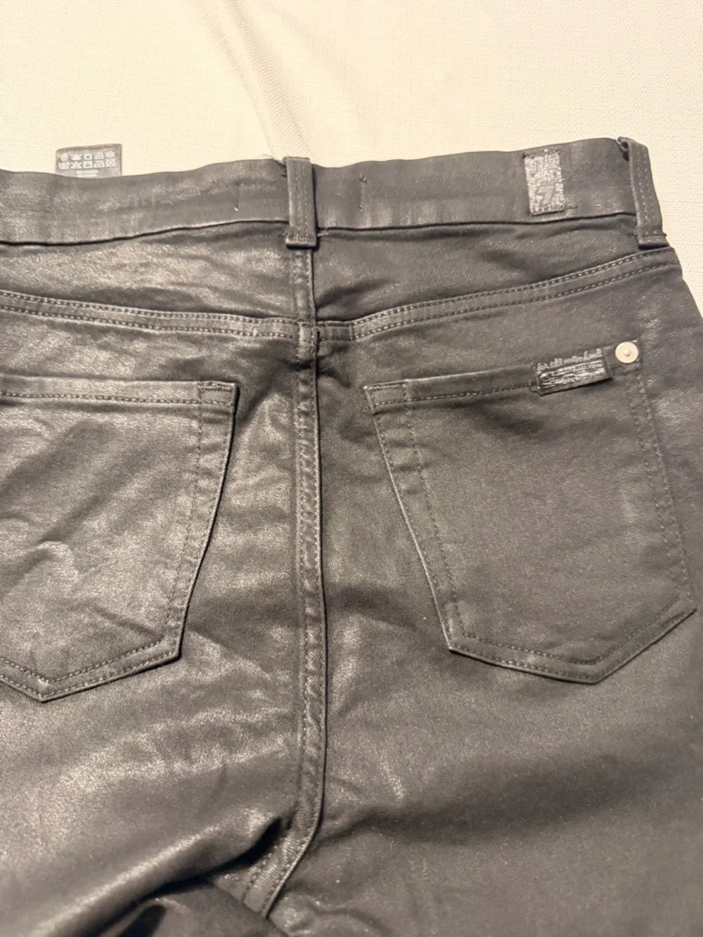 7 For All Mankind Black Skinny Jeans - Picture 3 of 12
